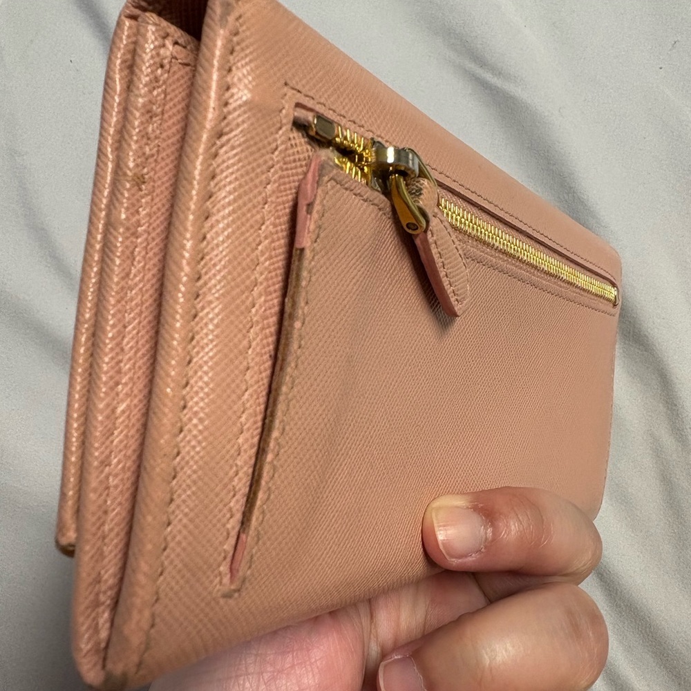PRADA Pink Wallet 🪪 - Picture 3 of 12